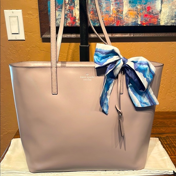 kate spade Handbags - Kate Spade Janie Grayish Taupe Smooth Leather Tote EUC